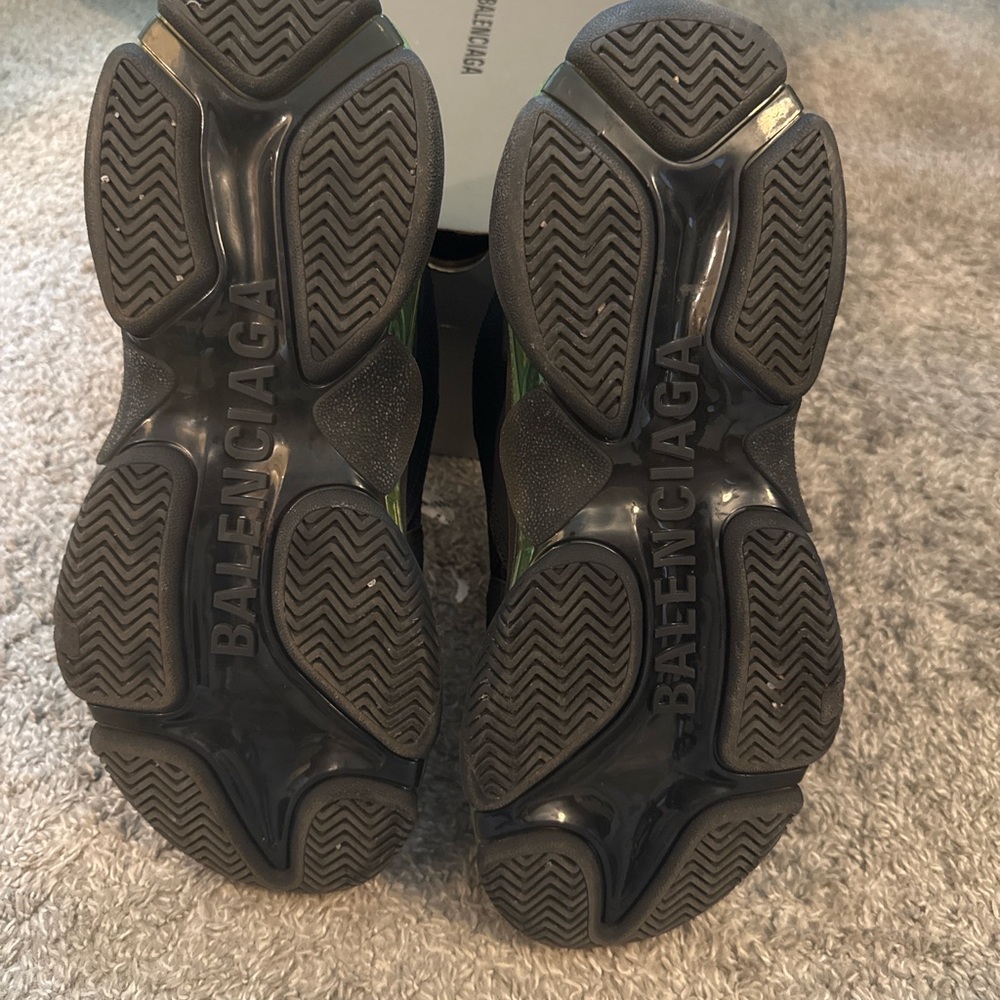 Balenciaga Triple S Clear Sole - Picture 7 of 8